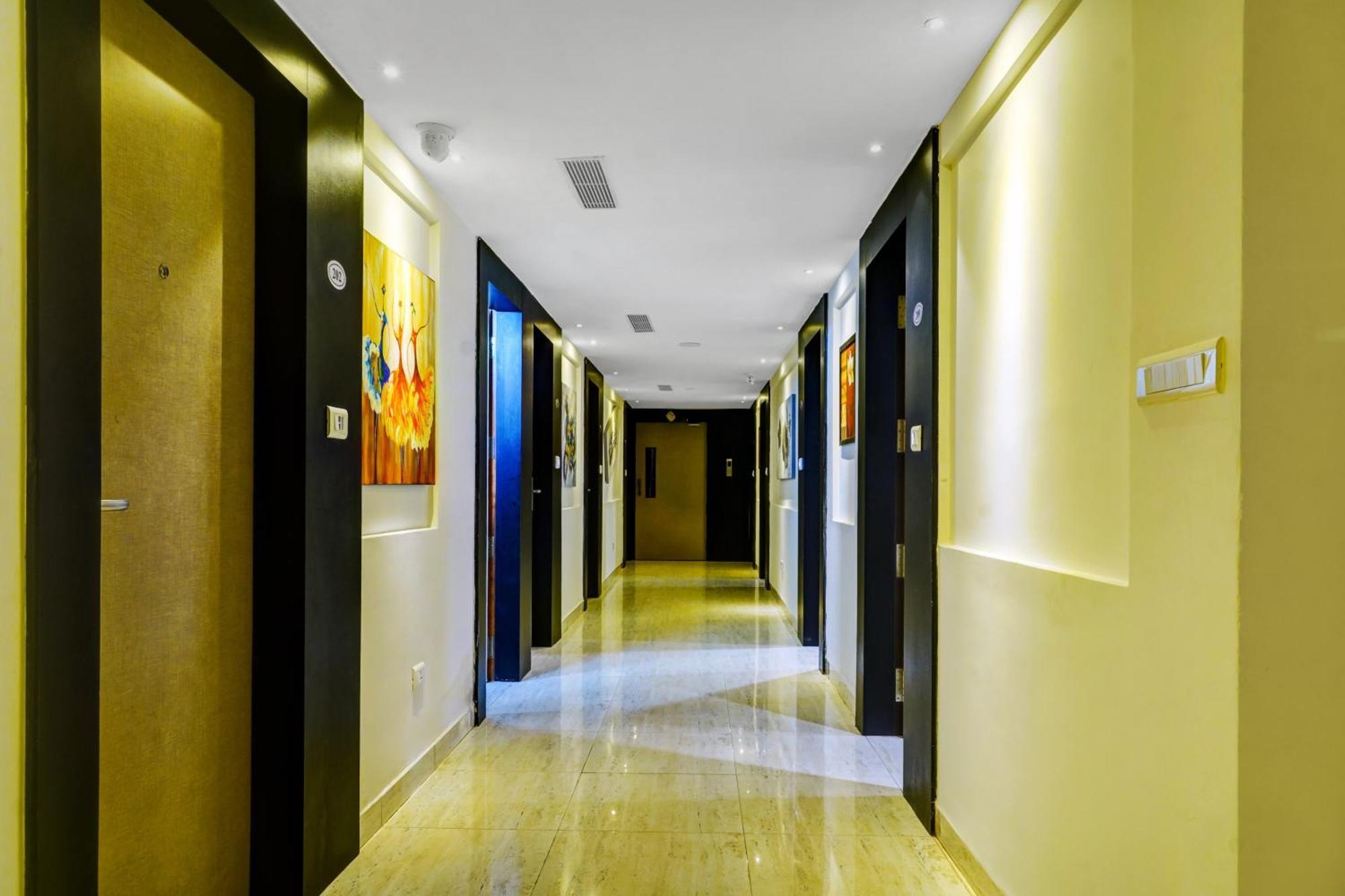 Super Townhouse Dev'S Inn By Cj Gunadala Экстерьер фото